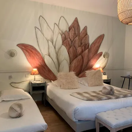 Vintage Hotel