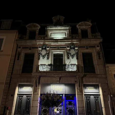 Vintage Hotel