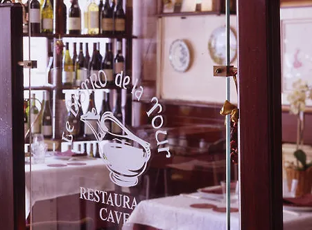 Vintage Hotel